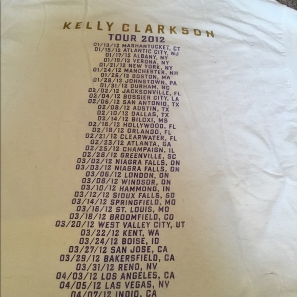 Official Kelly Clarkson Tour T - Picture 4 of 4